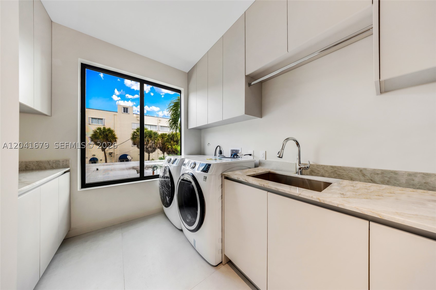 241 NW 46th St Miami, FL 33127