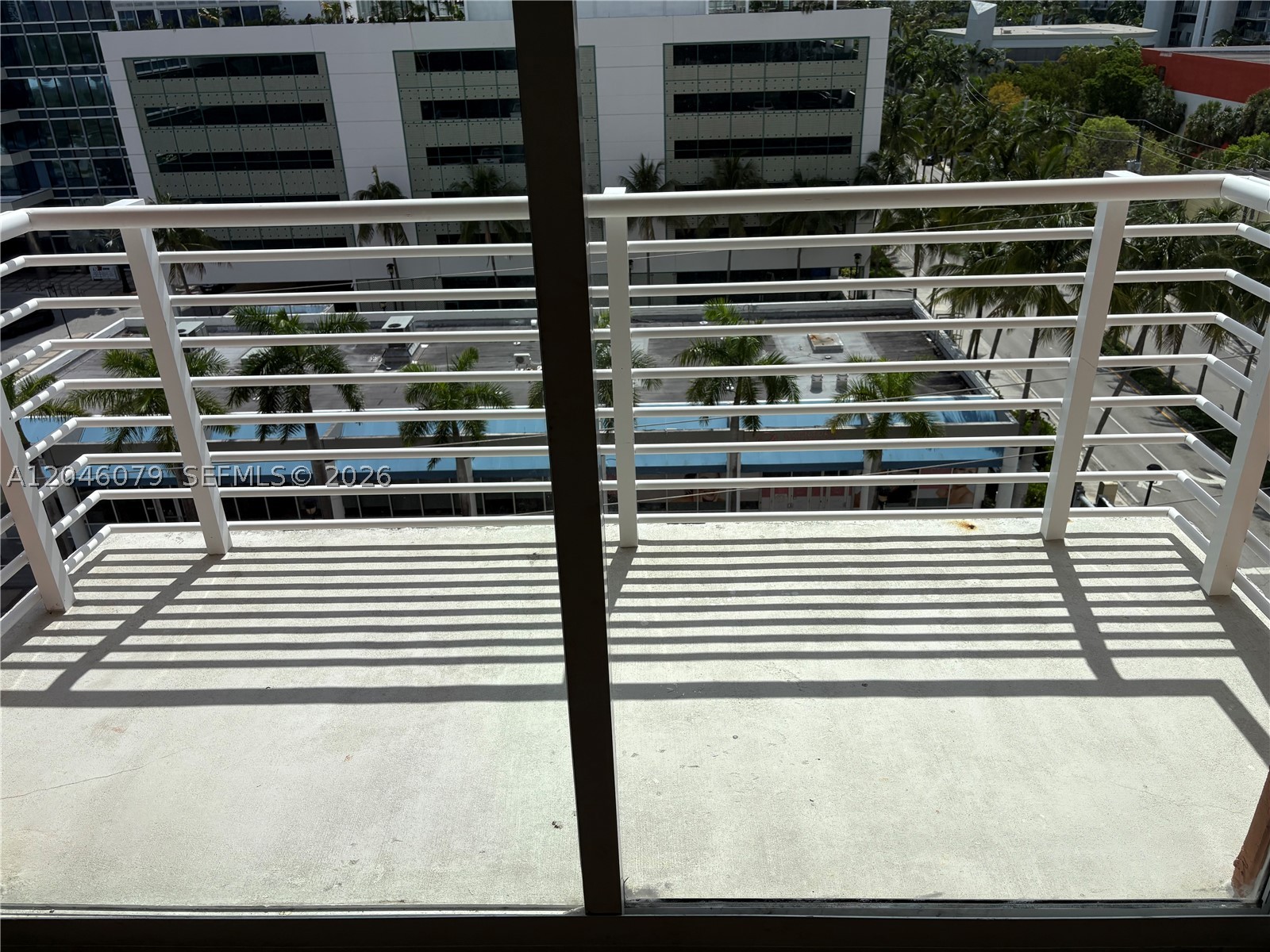 image The Venture at Aventura14