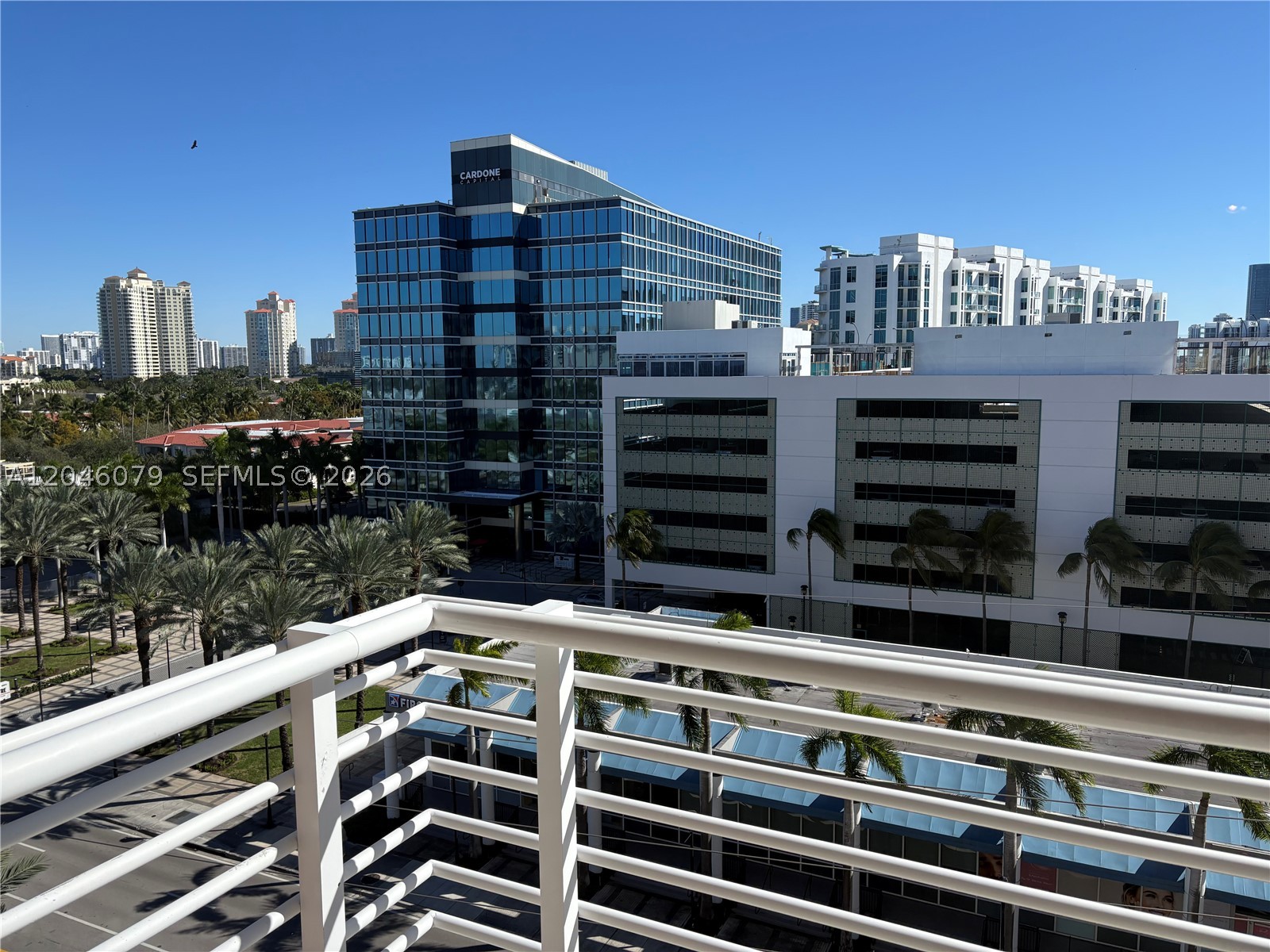 image The Venture at Aventura1