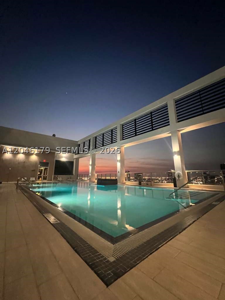 image Centro25