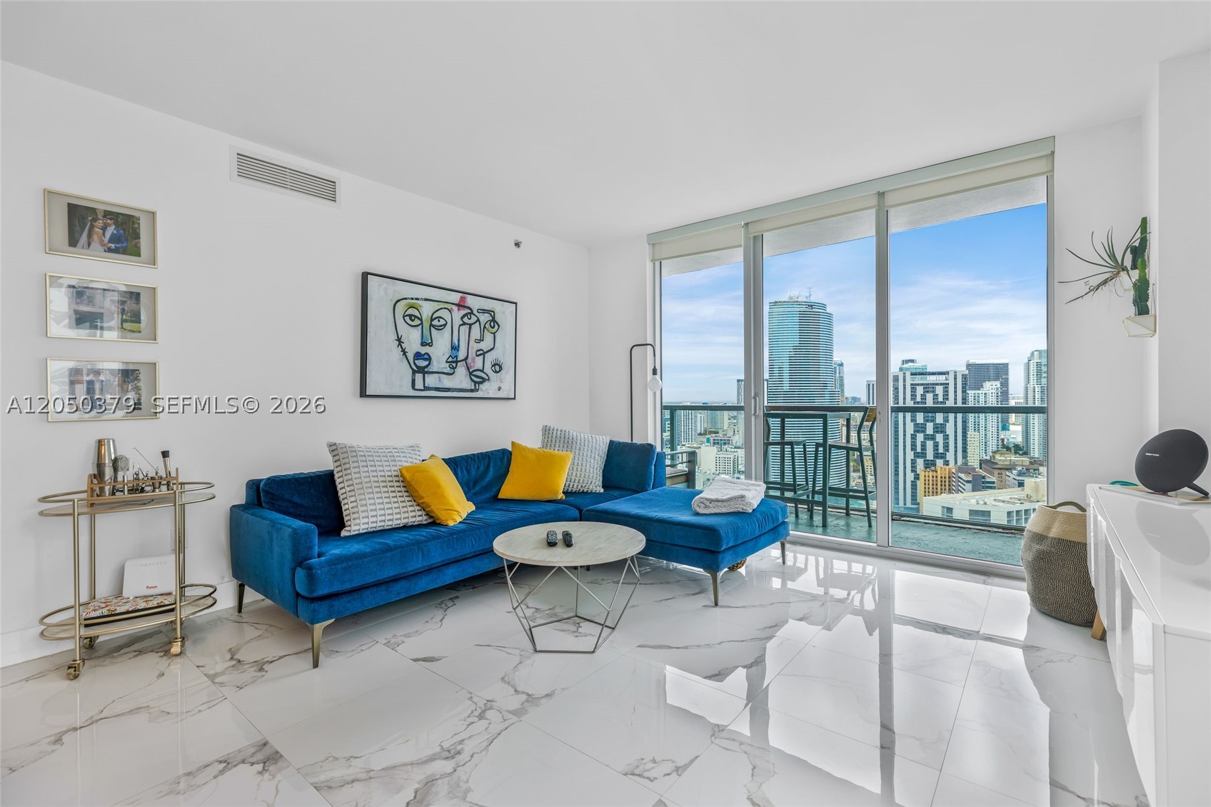 55 SE 6th St #3807