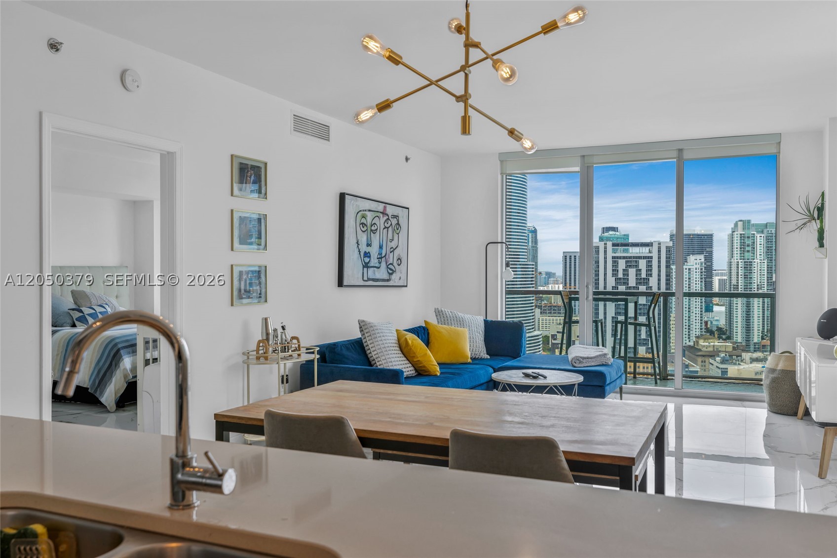 image 500 Brickell West9