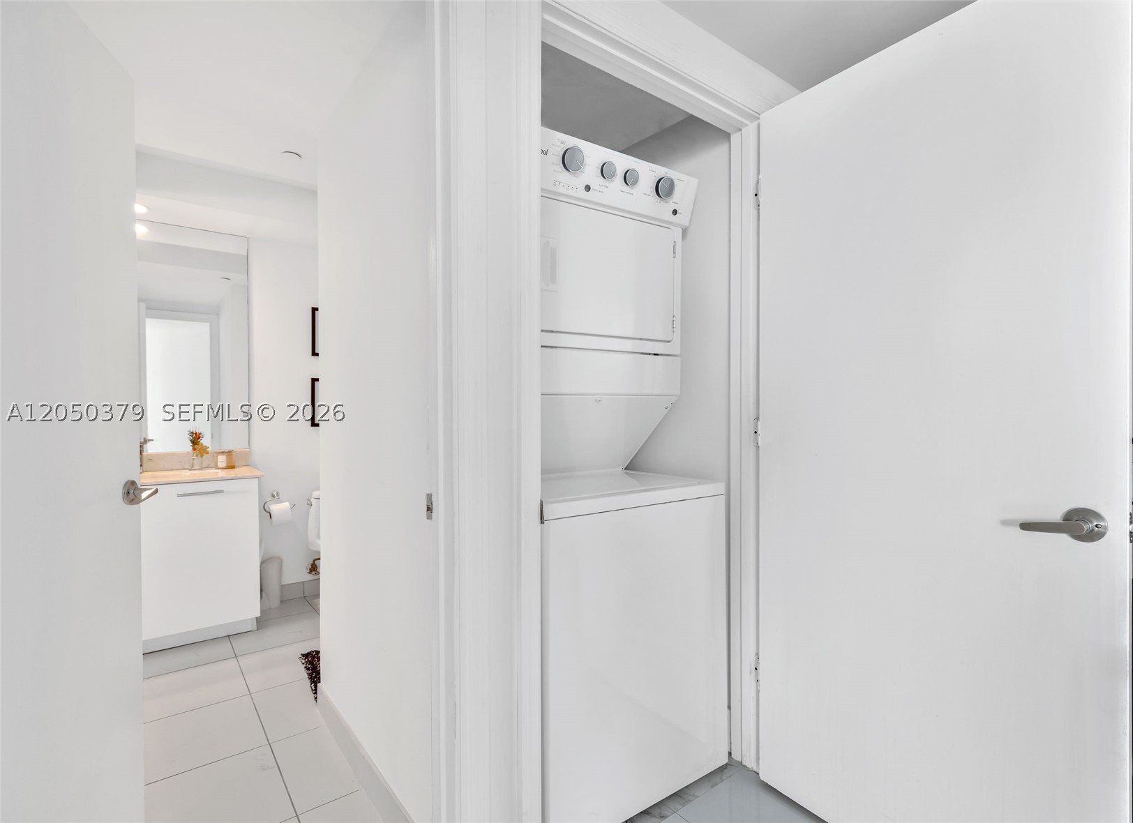 image 500 Brickell West10