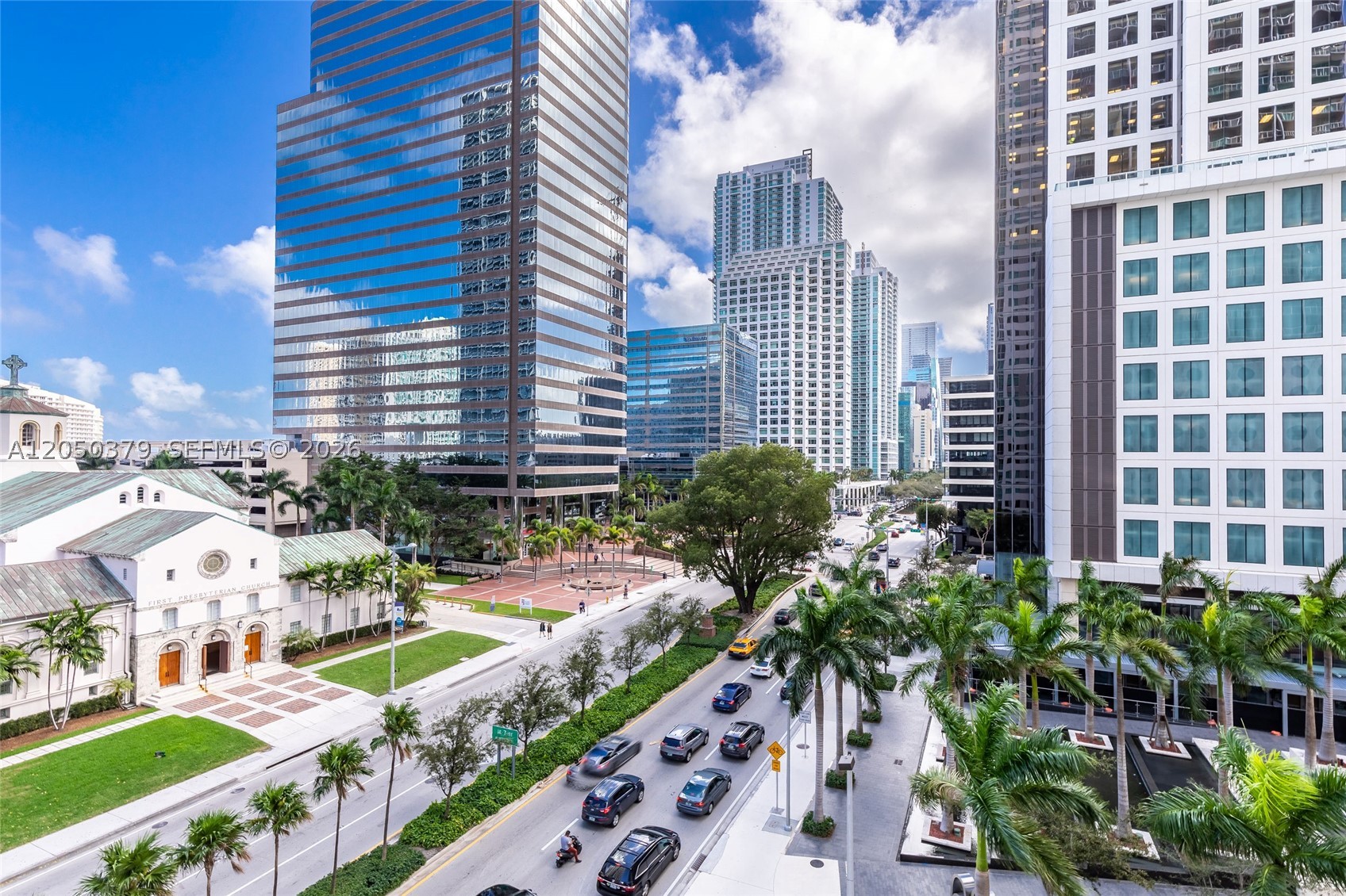 image 500 Brickell West19