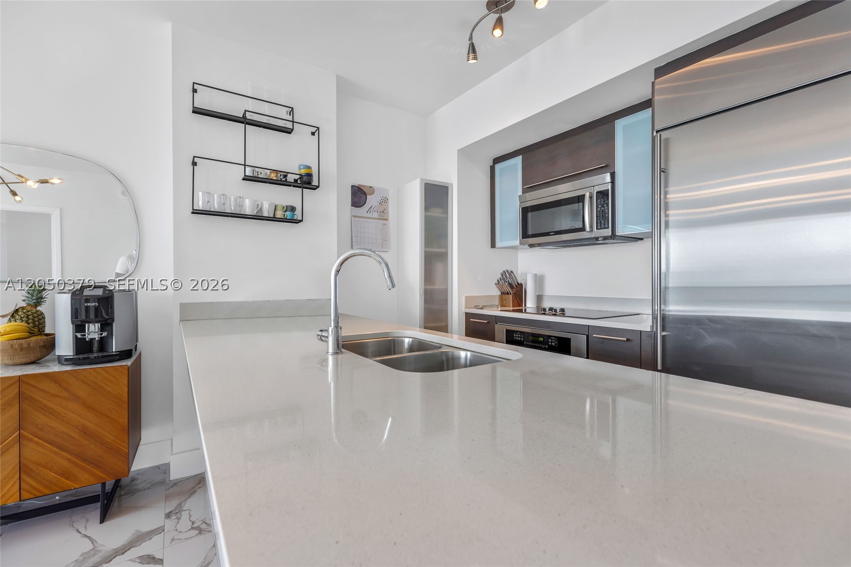 image 500 Brickell West8
