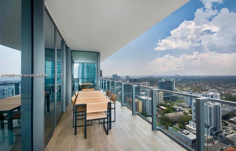 image Rise Brickell City Centre10