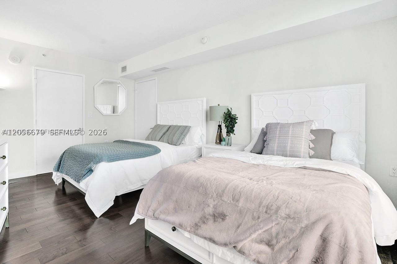image St Tropez Sunny Isles10