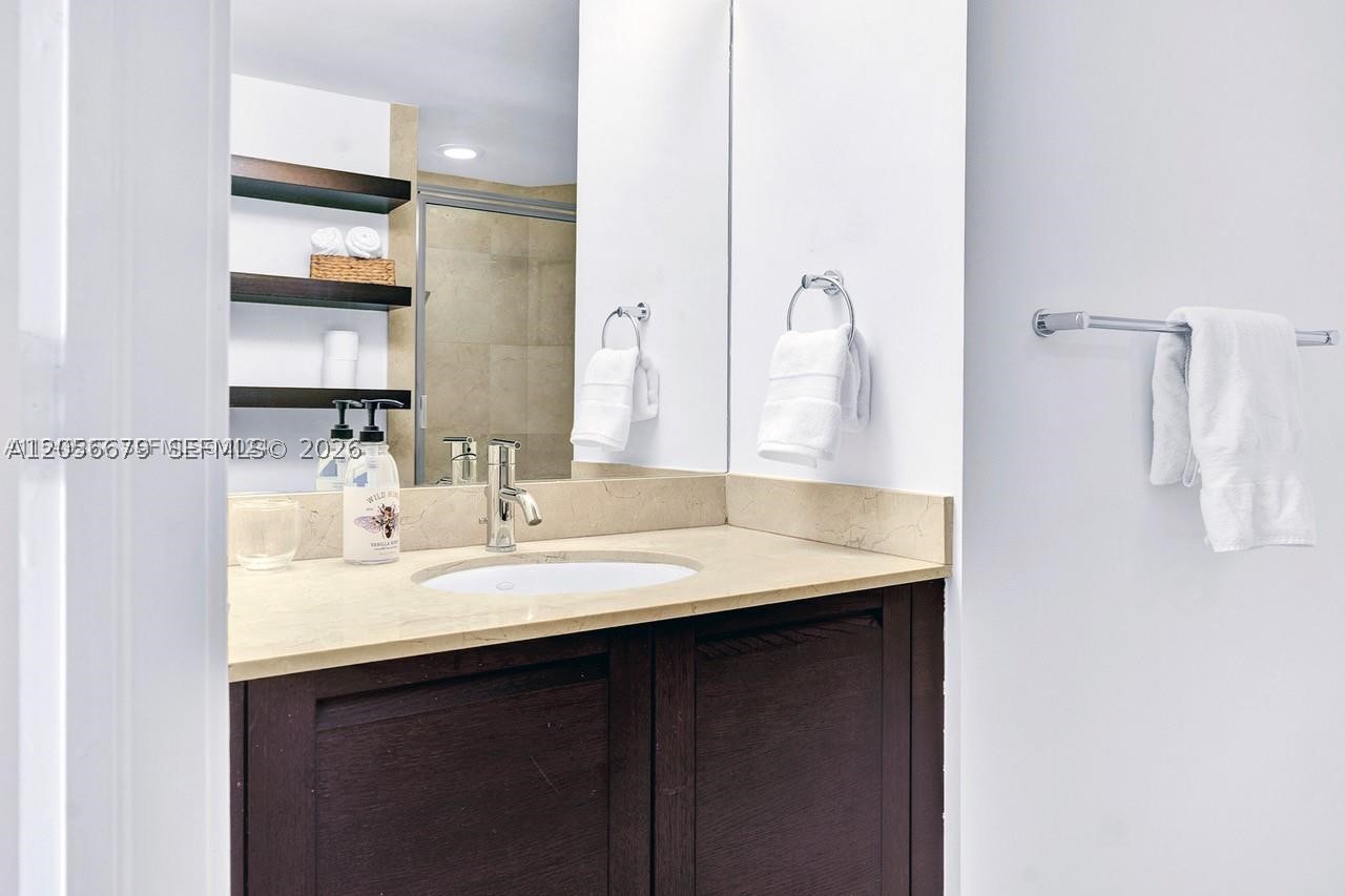 image St Tropez Sunny Isles11