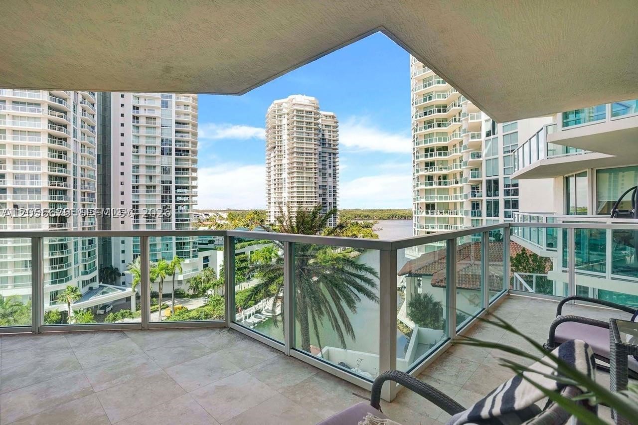 image St Tropez Sunny Isles17