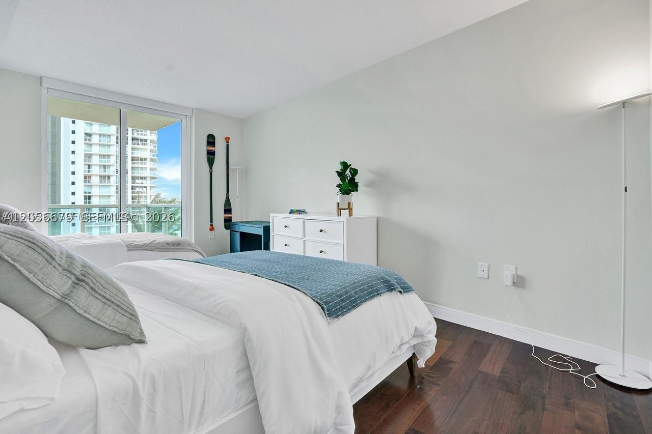 image St Tropez Sunny Isles26