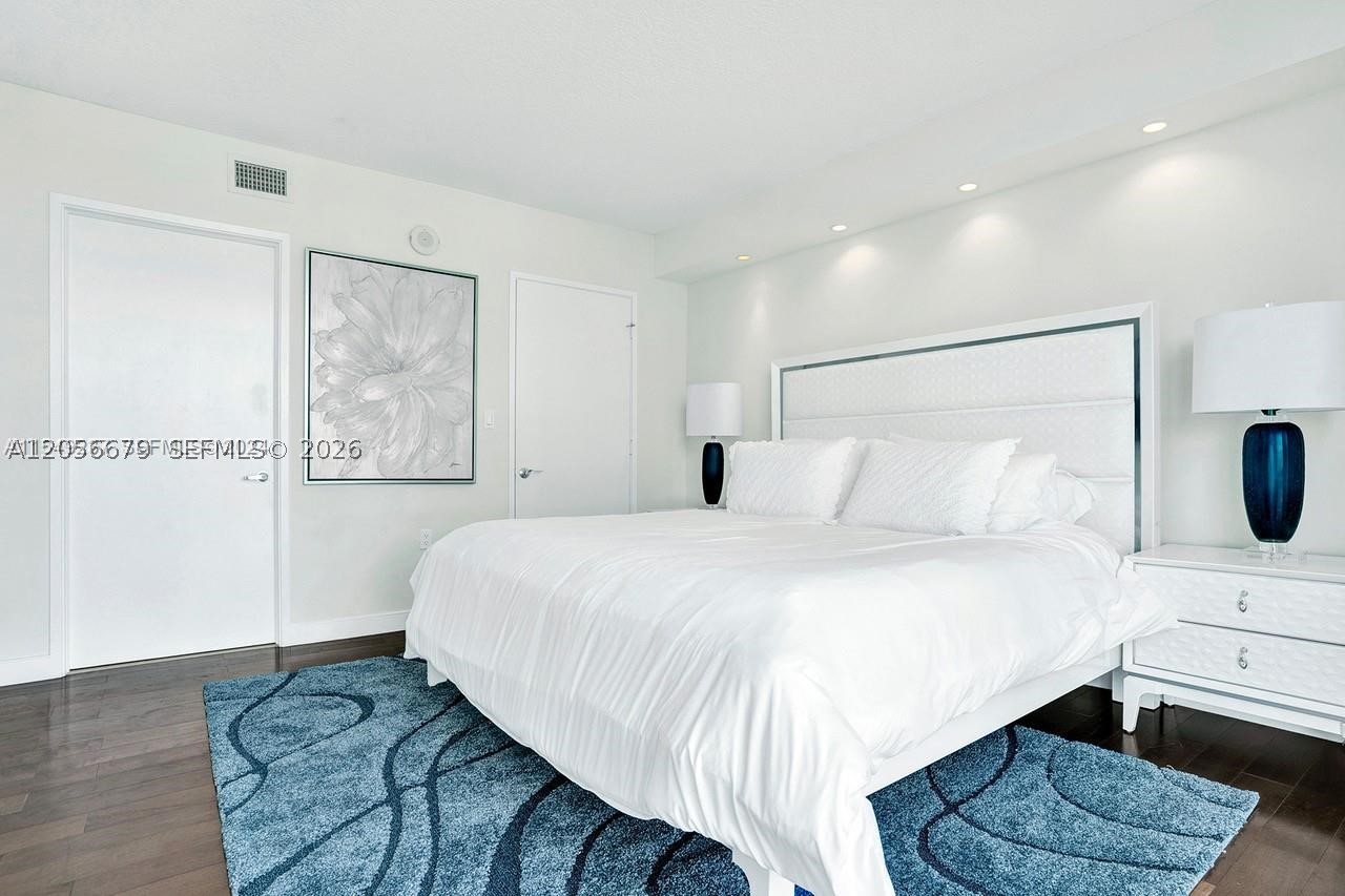 image St Tropez Sunny Isles28
