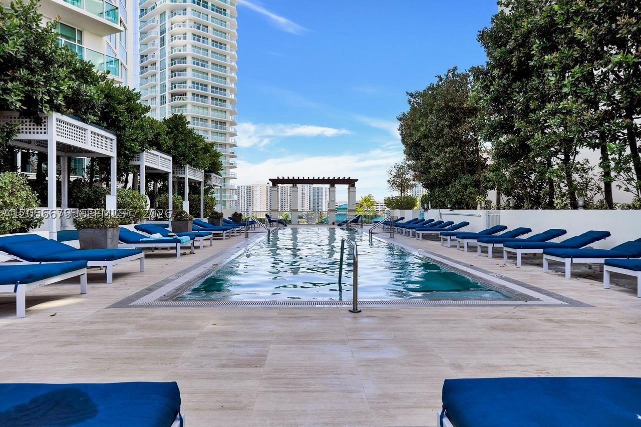 image St Tropez Sunny Isles5