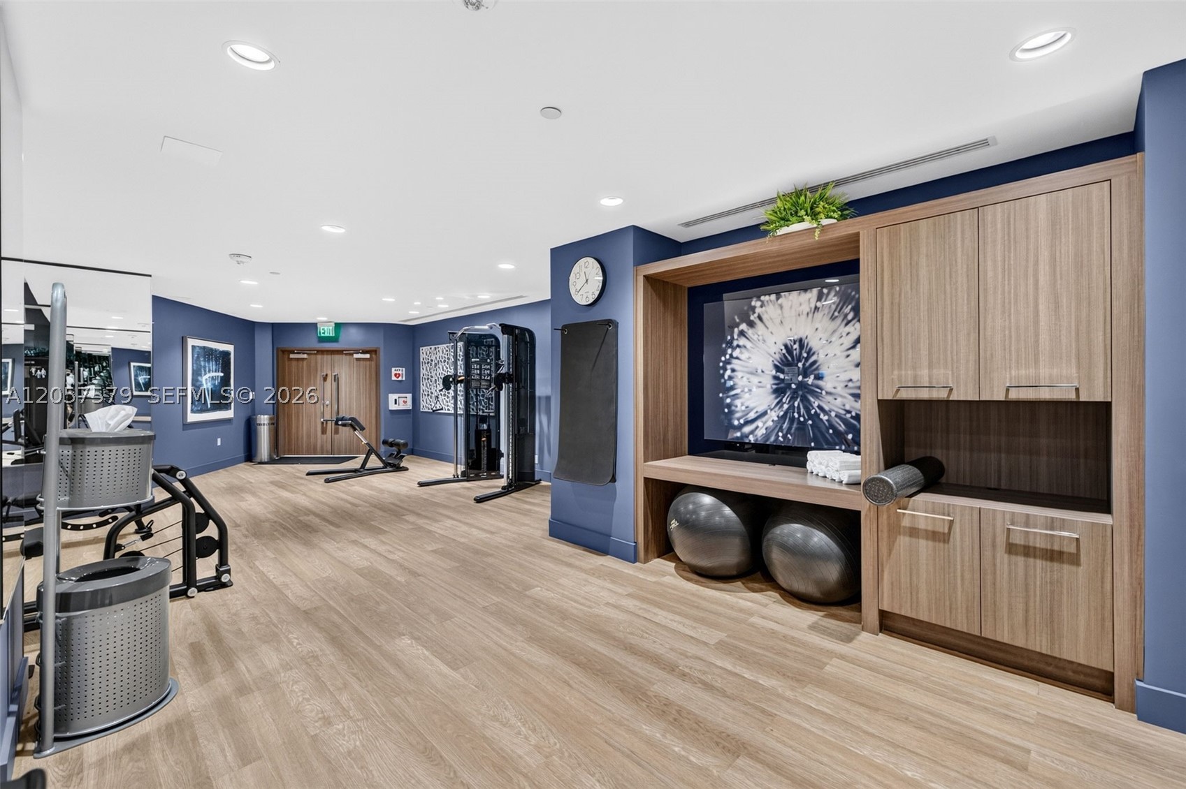 3000 Island Blvd #2506 Aventura, FL 33160