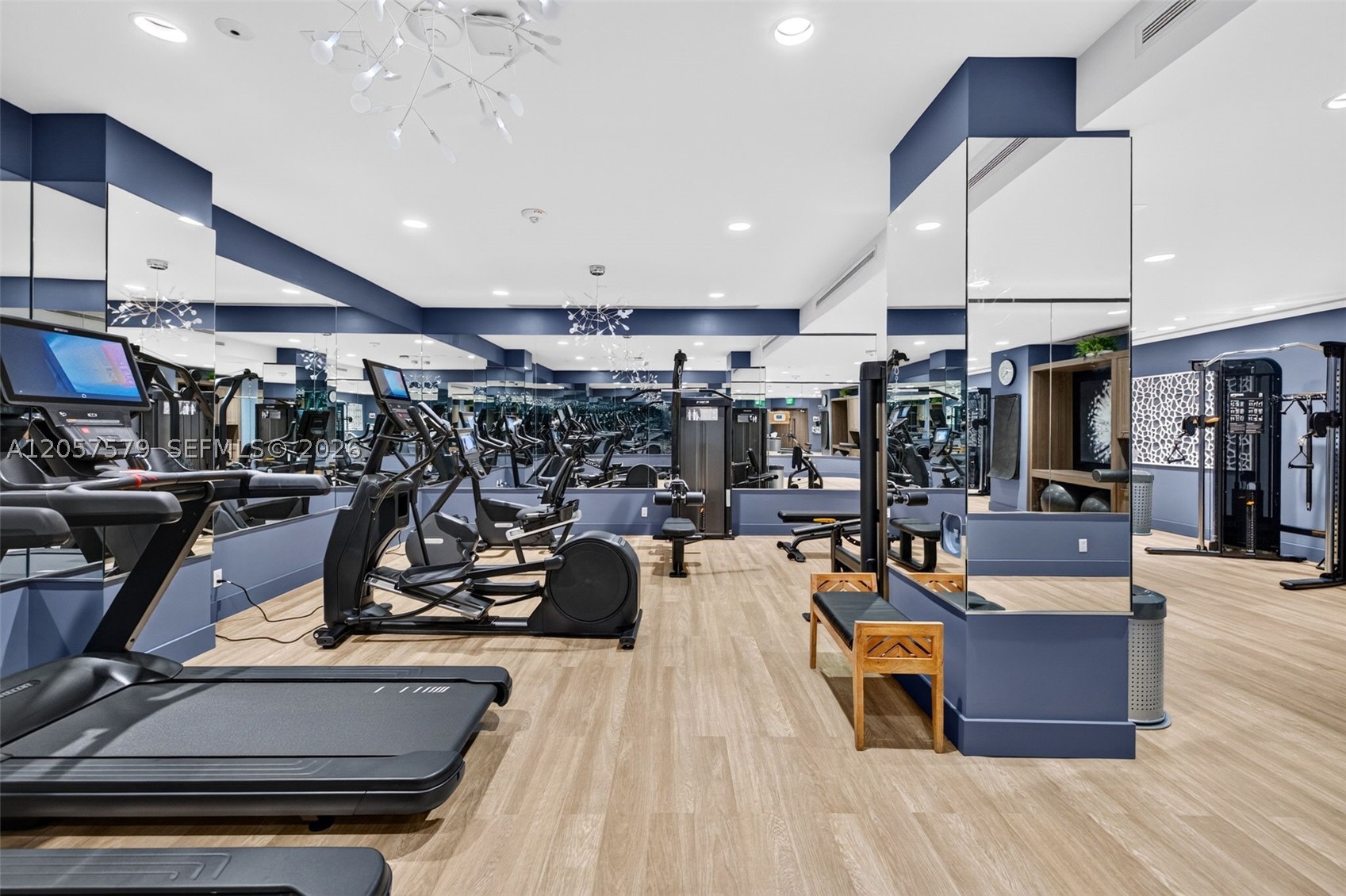 3000 Island Blvd #2506 Aventura, FL 33160