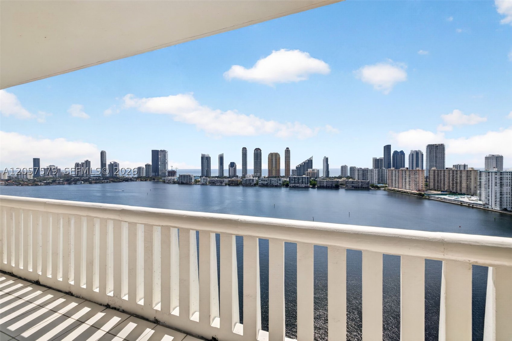 3000 Island Blvd #2506 Aventura, FL 33160