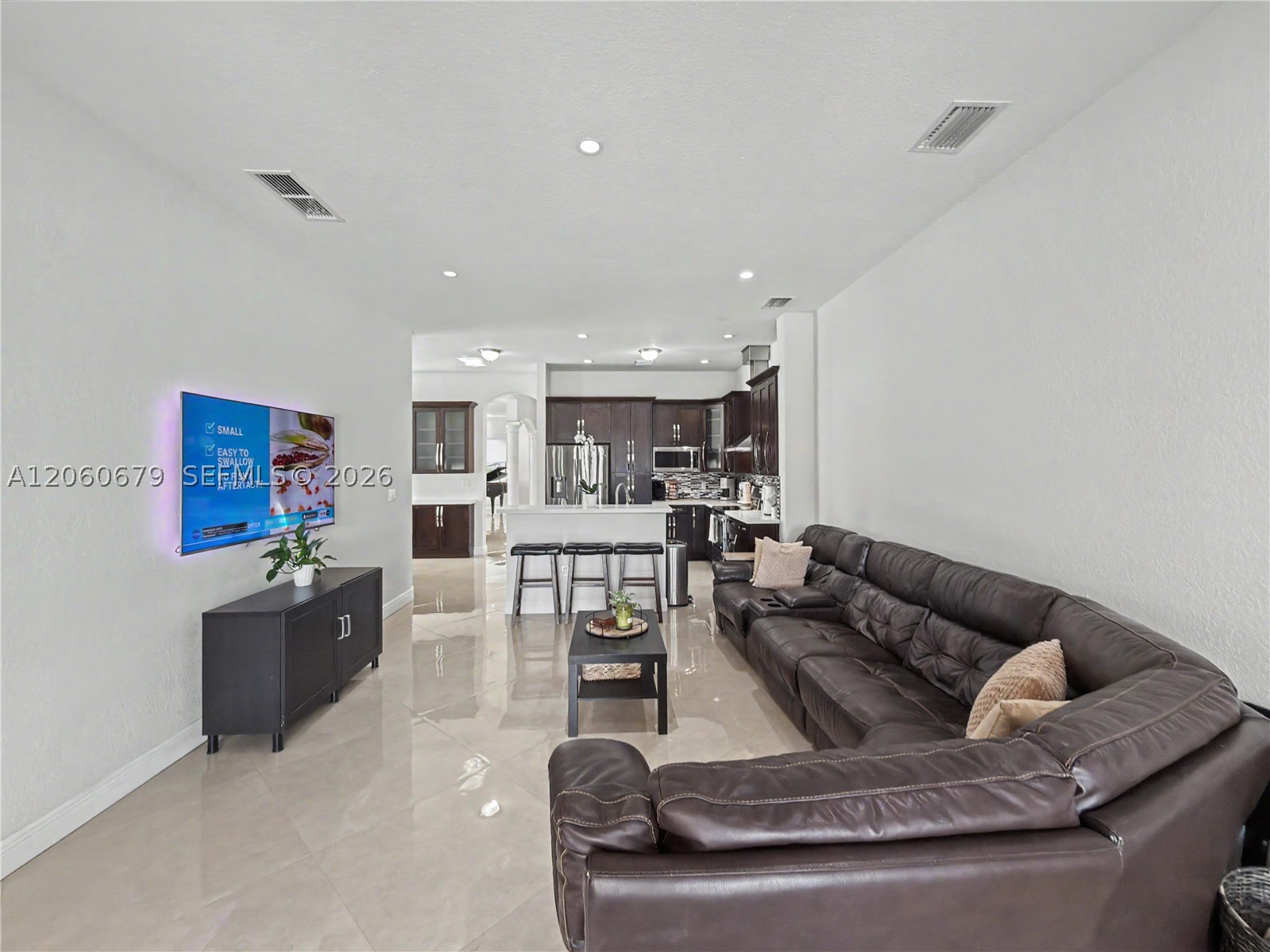 5889 SW 17th St Miami, FL 33155