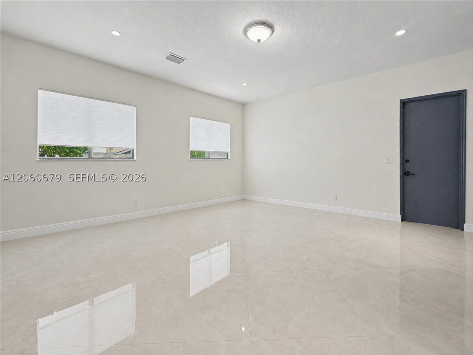 5889 SW 17th St Miami, FL 33155