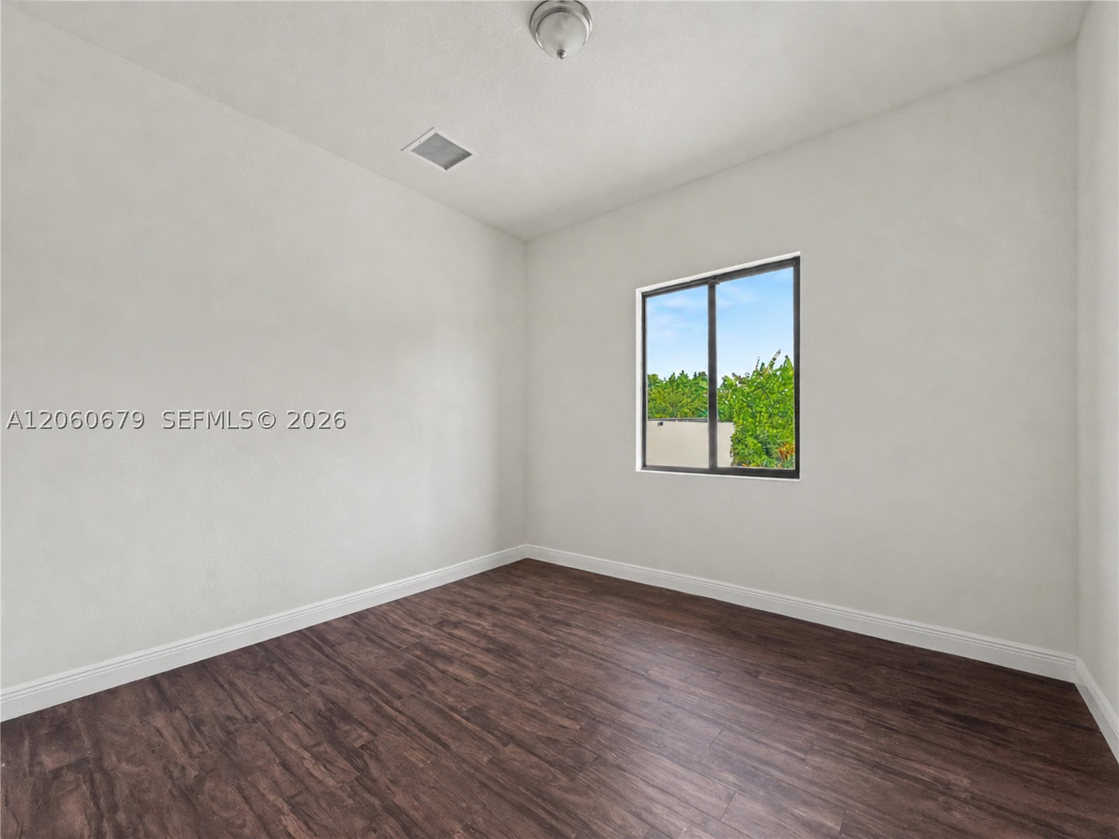 5889 SW 17th St Miami, FL 33155