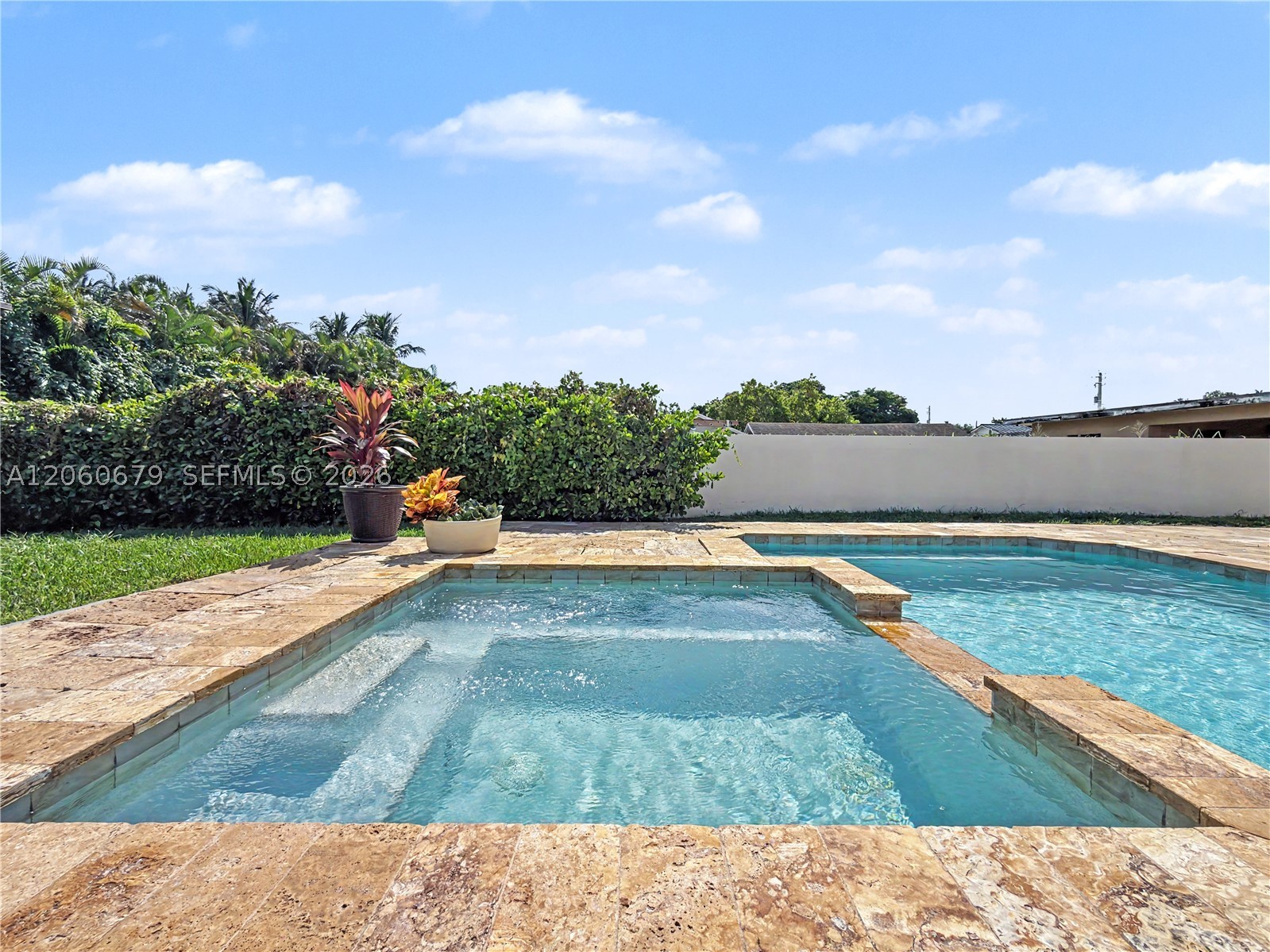 5889 SW 17th St Miami, FL 33155