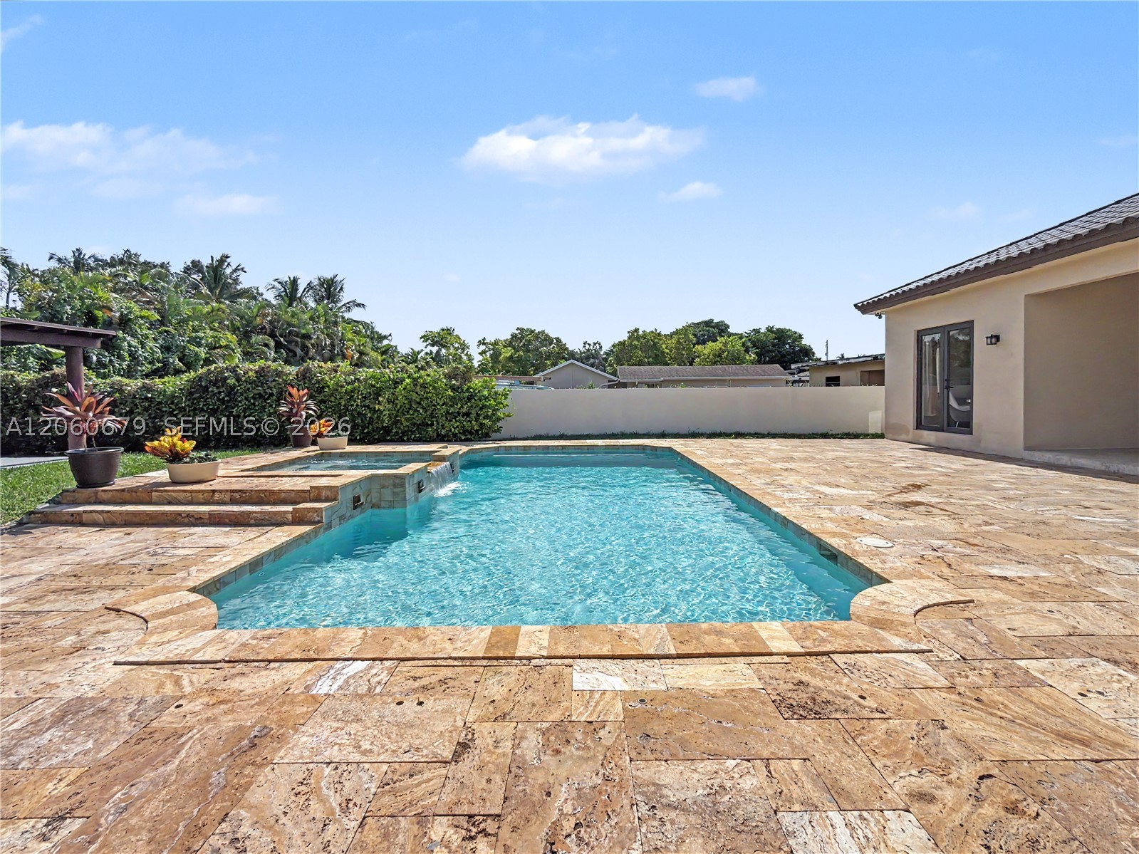 5889 SW 17th St Miami, FL 33155