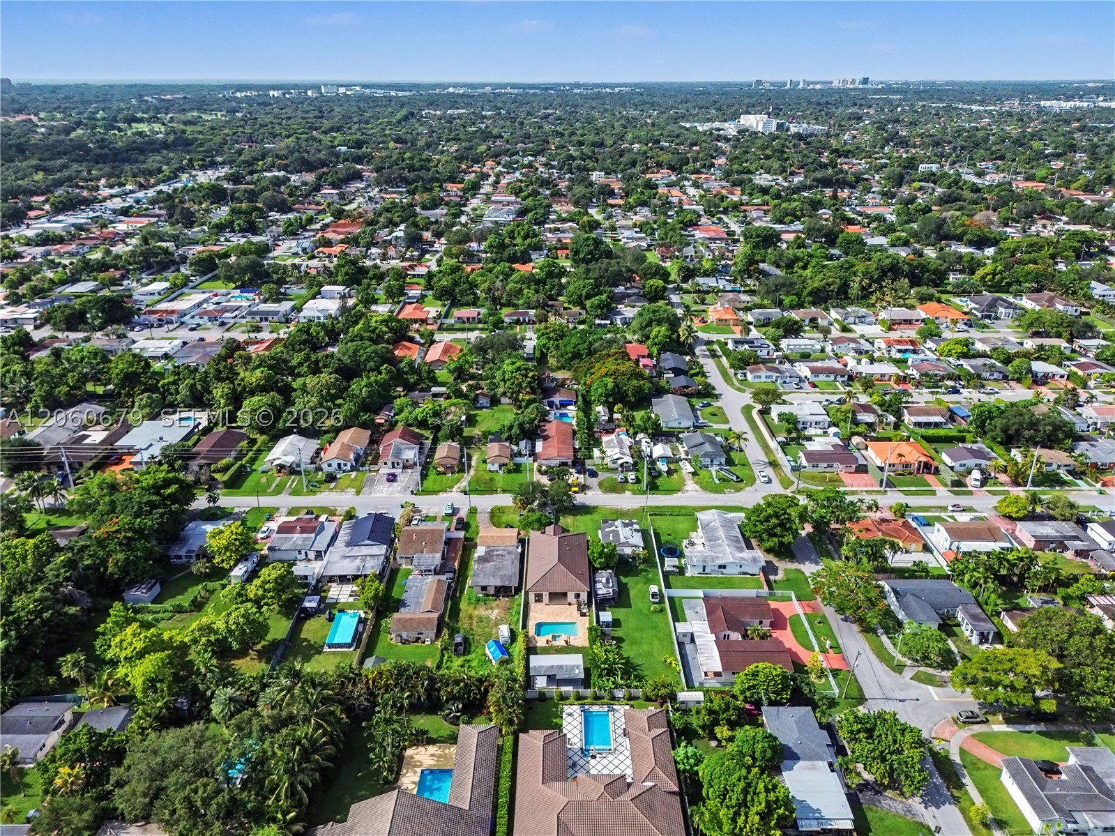 5889 SW 17th St Miami, FL 33155