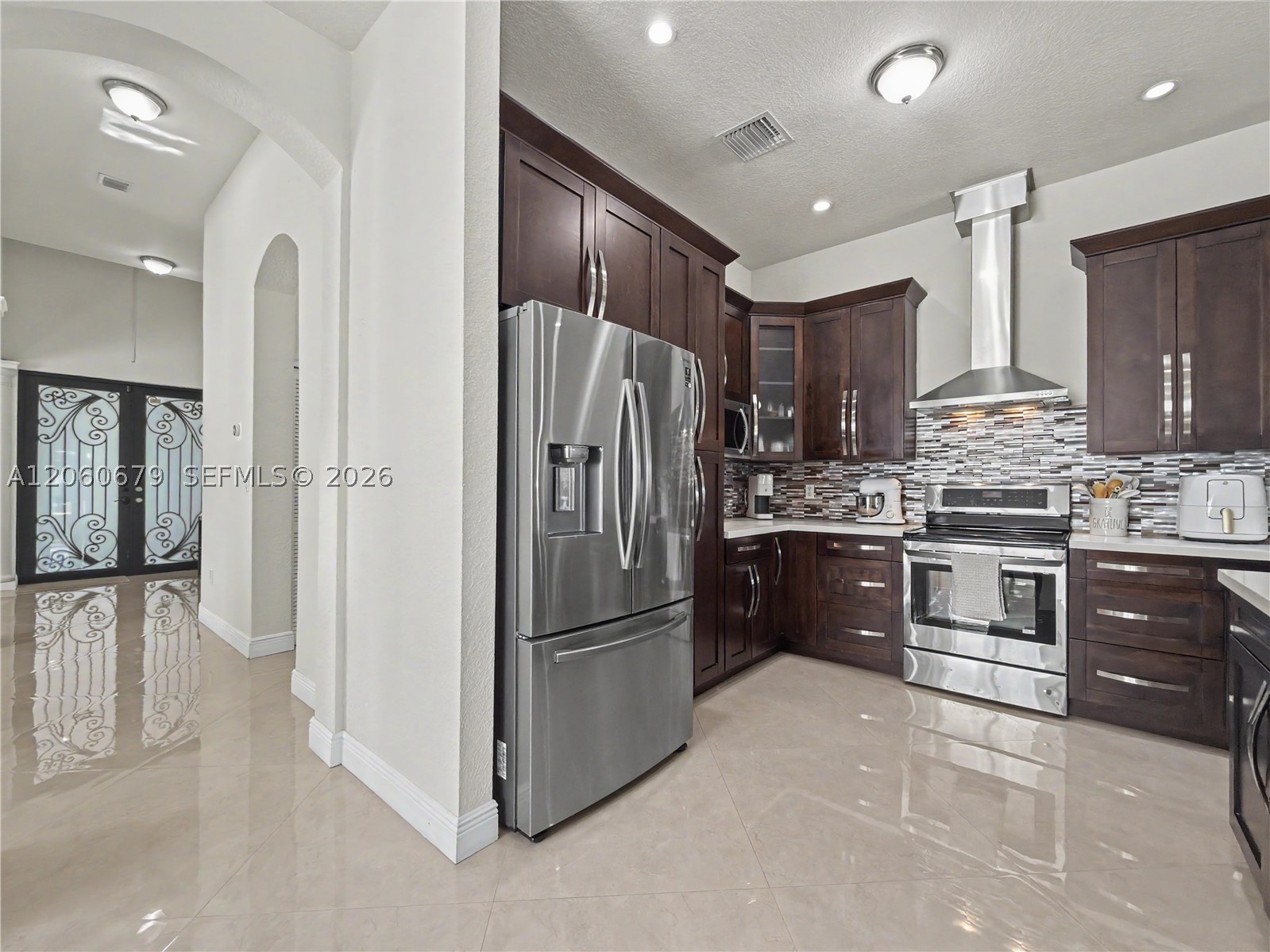 5889 SW 17th St Miami, FL 33155