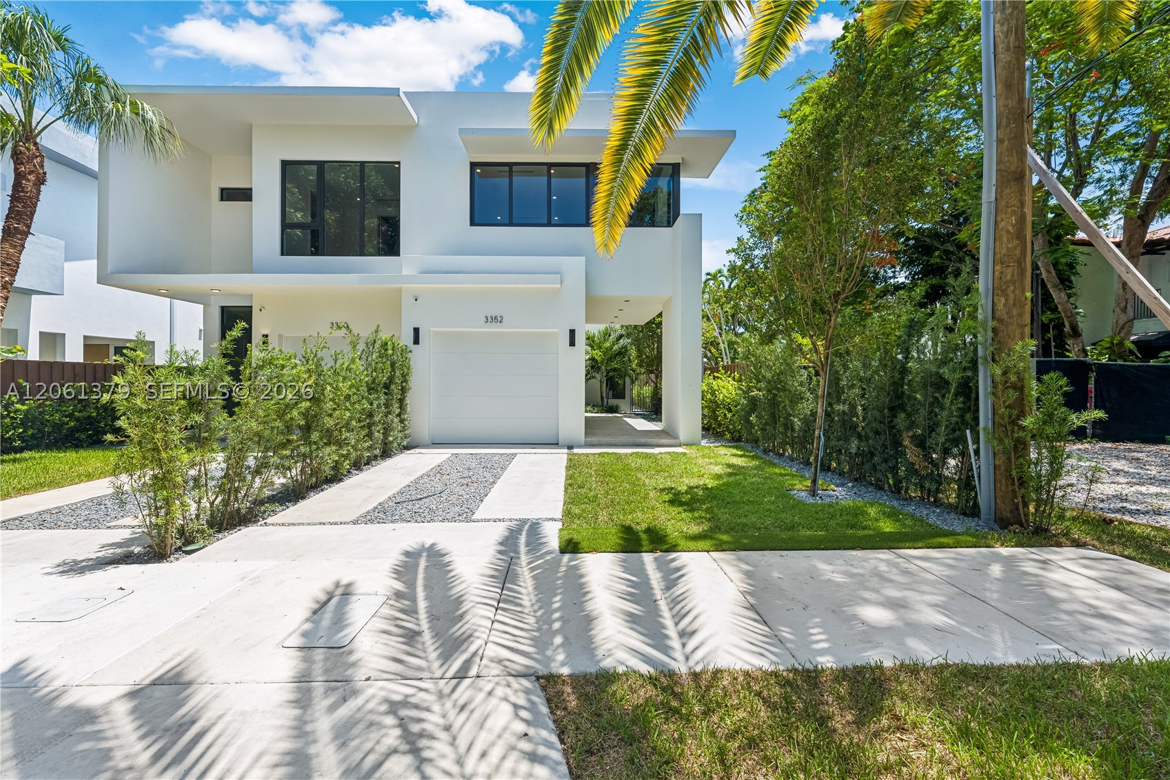 3352 SW 28th Ter