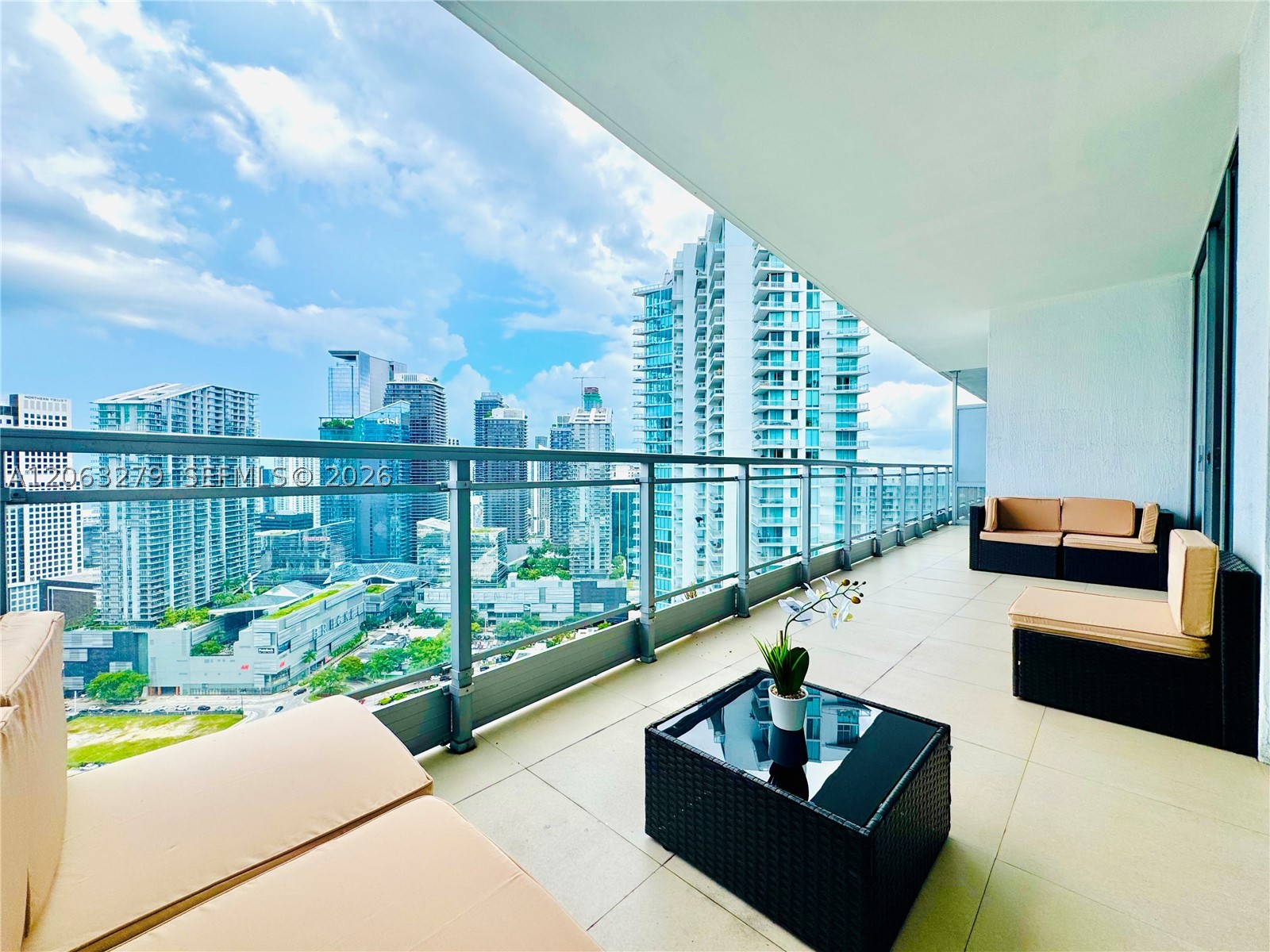 image The Ivy at Riverfront14