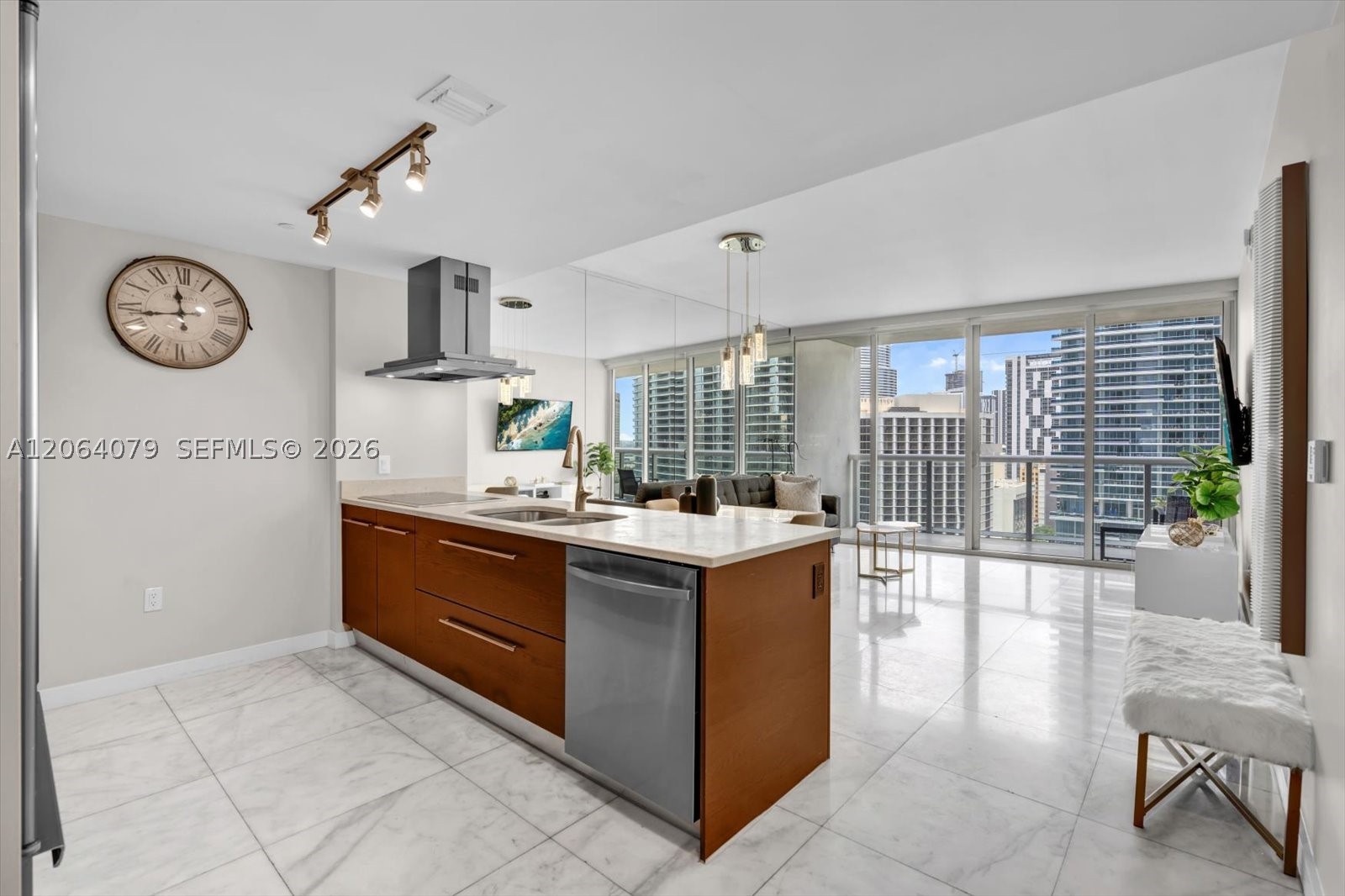 image Icon Brickell III (W Miami)11