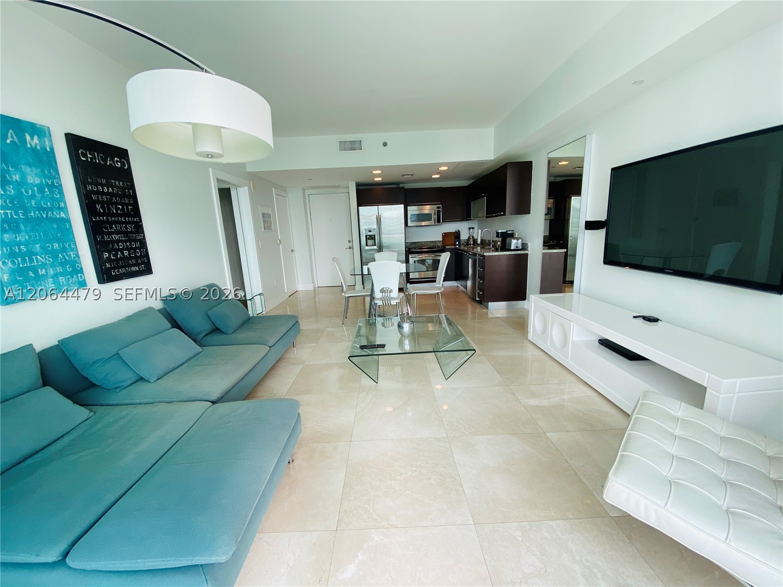 950 Brickell Bay Dr #3709
