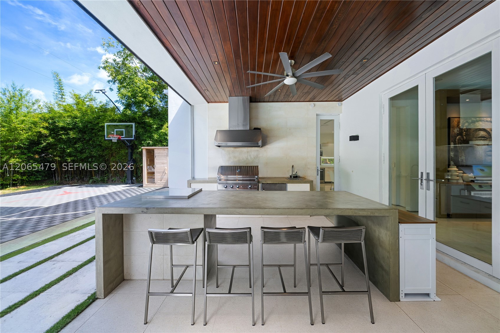 7930 SW 52nd Ct Miami, FL 33143
