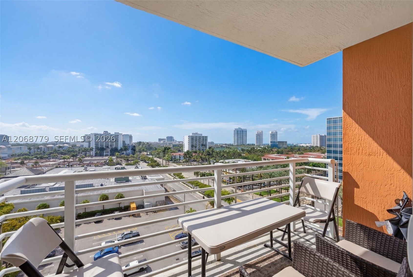 image The Venture at Aventura10