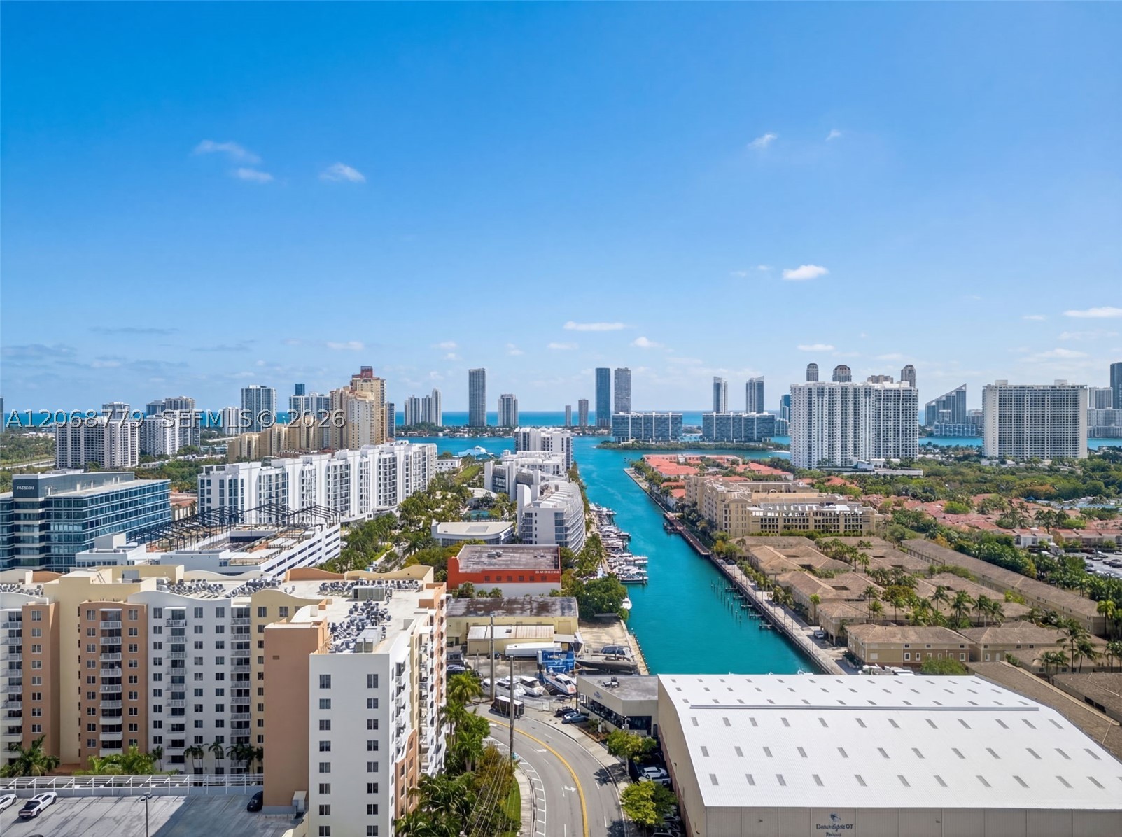 image The Venture at Aventura4