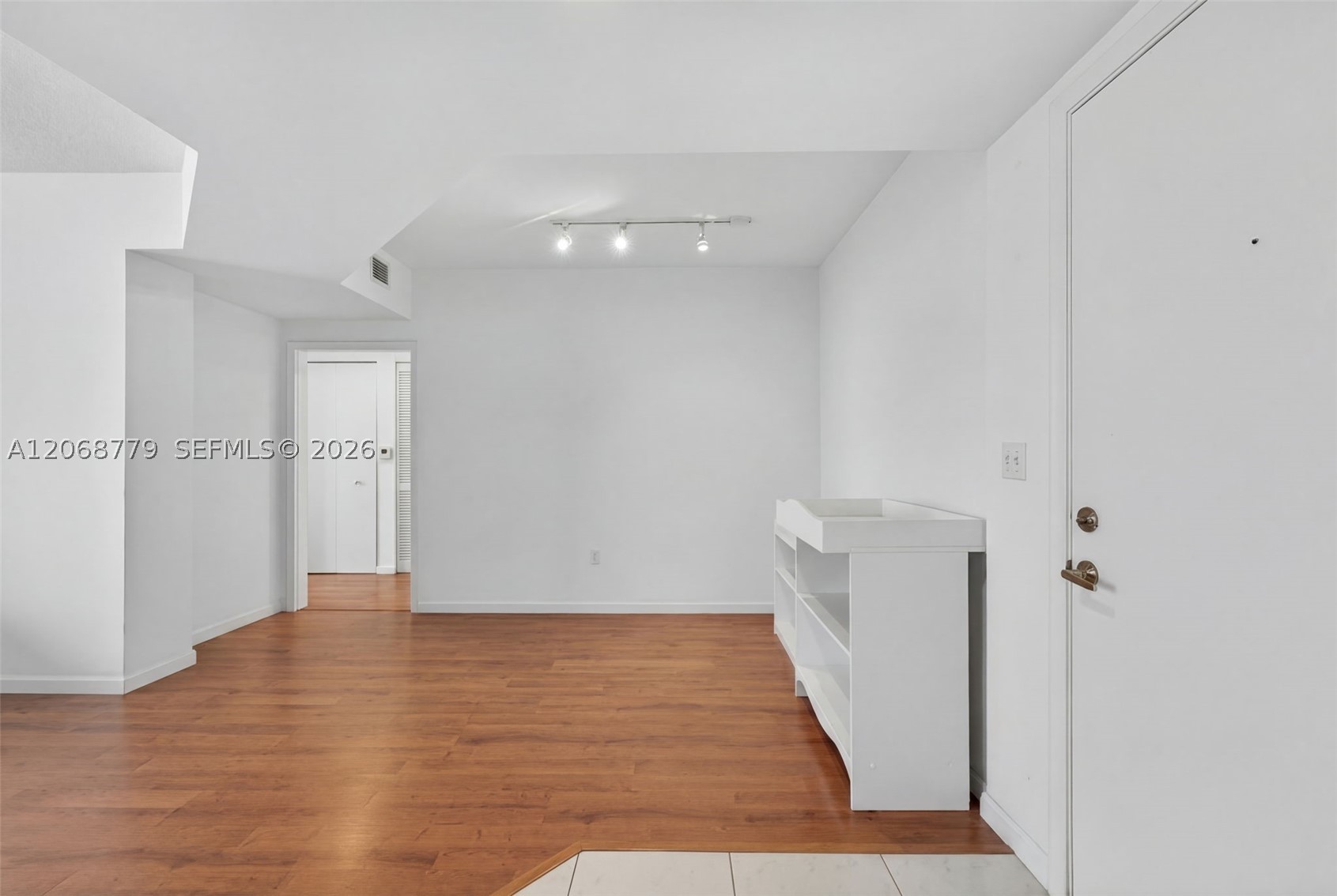 image The Venture at Aventura7