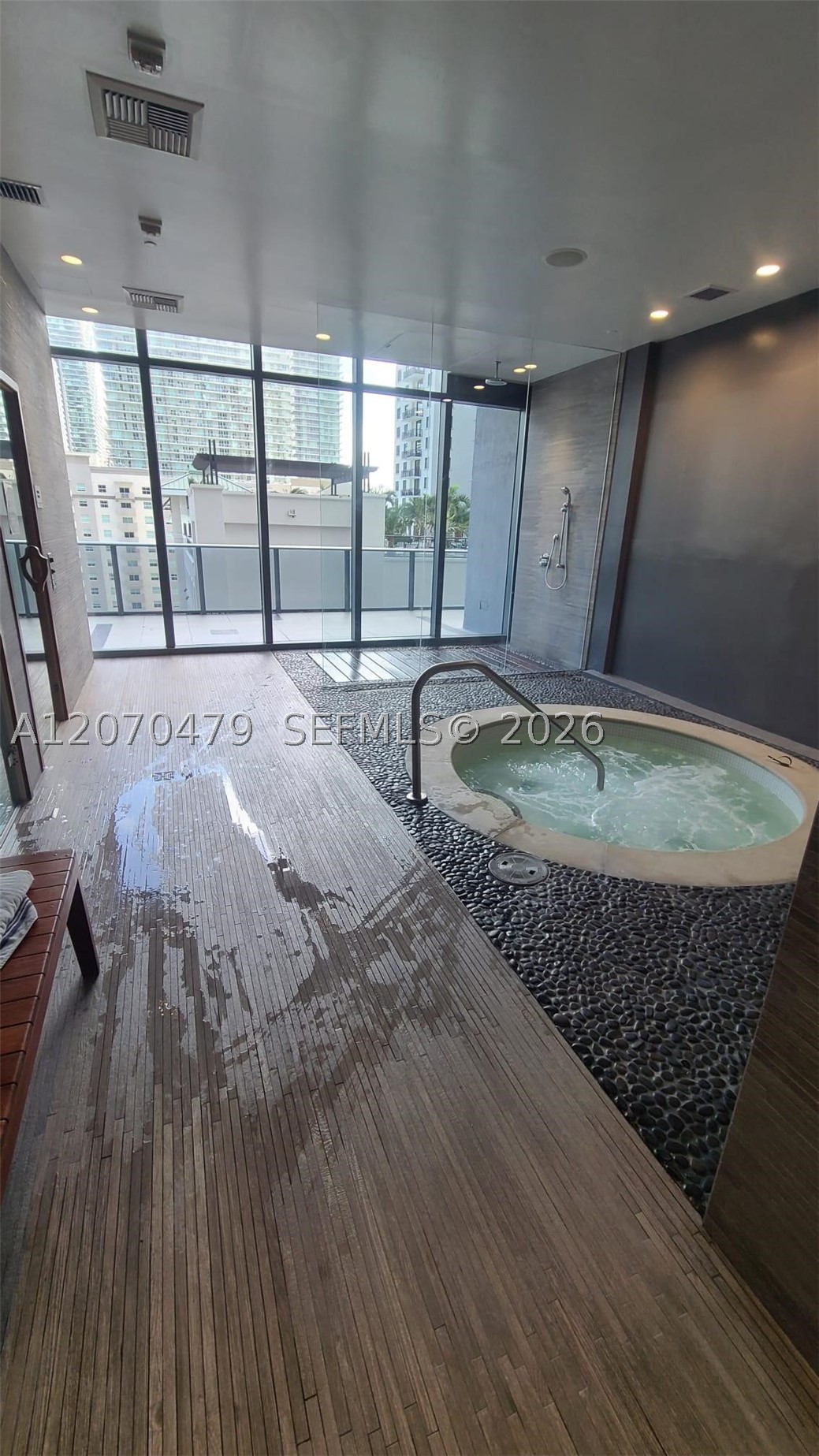 image Brickell Heights East11