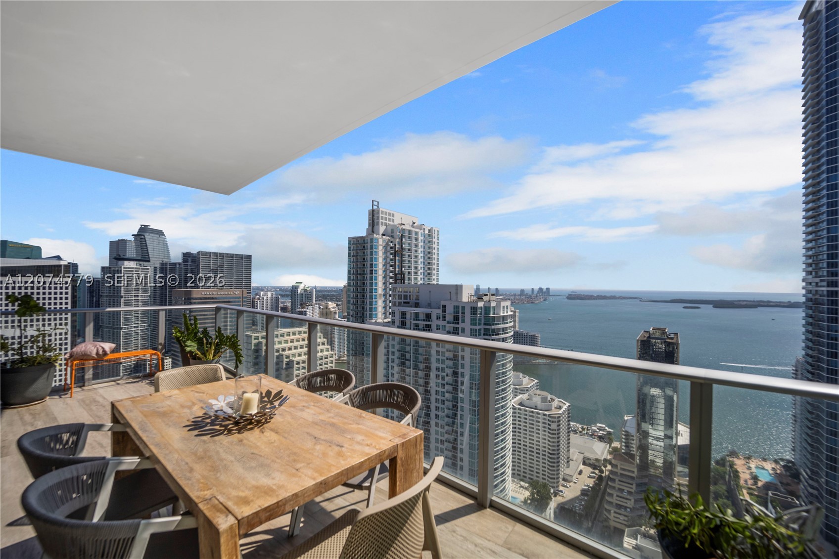 1010 Brickell Ave #4701 Miami, FL 33131