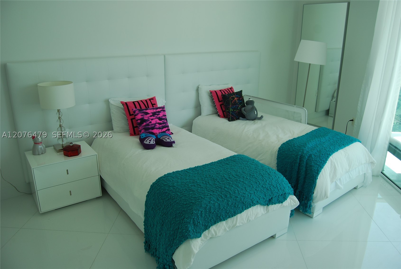 200 Sunny Isles Blvd #2-PH2 Sunny Isles Beach, FL 33160