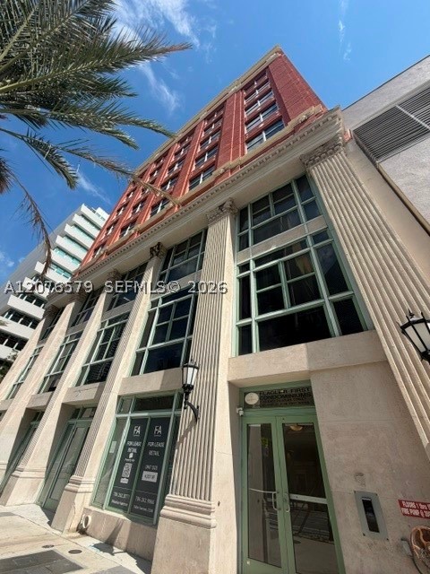 111 E Flagler St #406