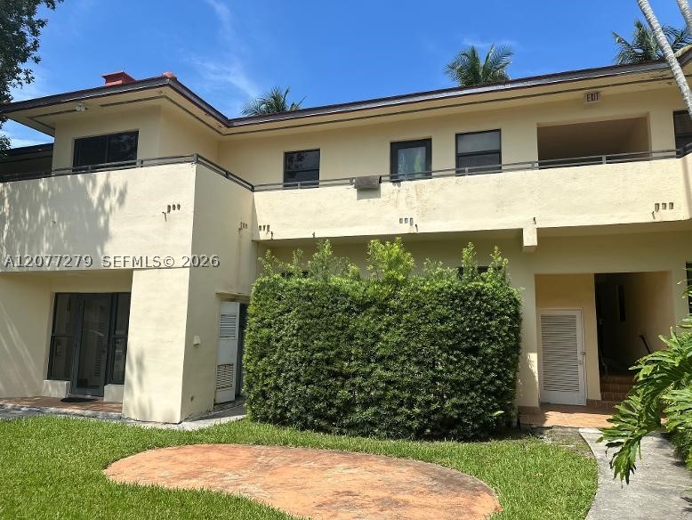 32 Camden Dr #9