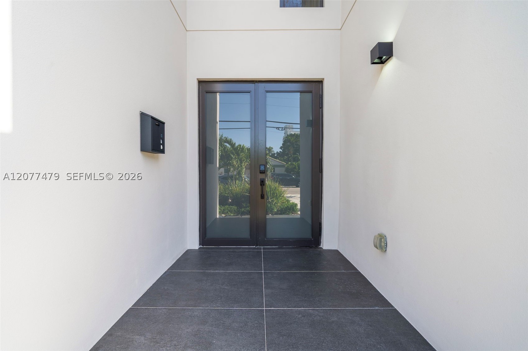 1433 SW 20th St Miami, FL 33145