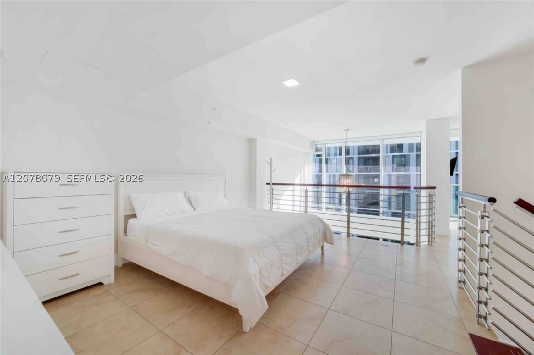 image Brickell on the River South12