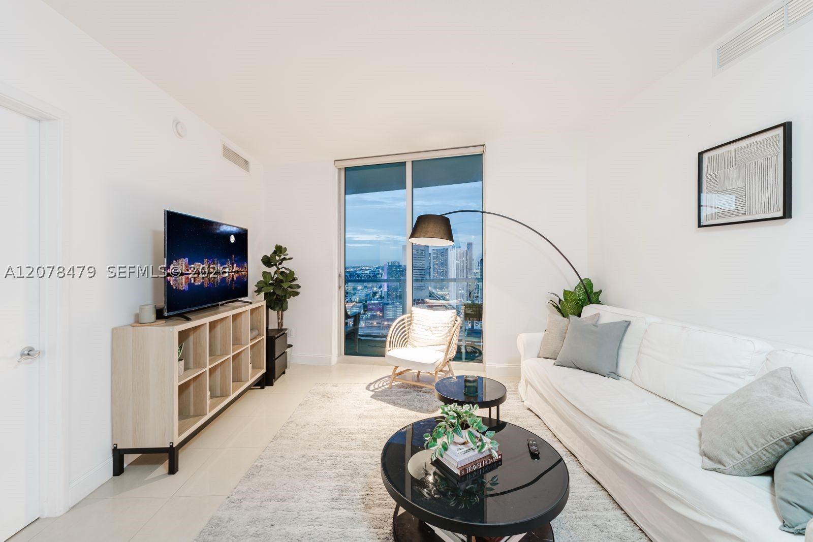 185 SW 7th St #3609 Miami, FL 33130