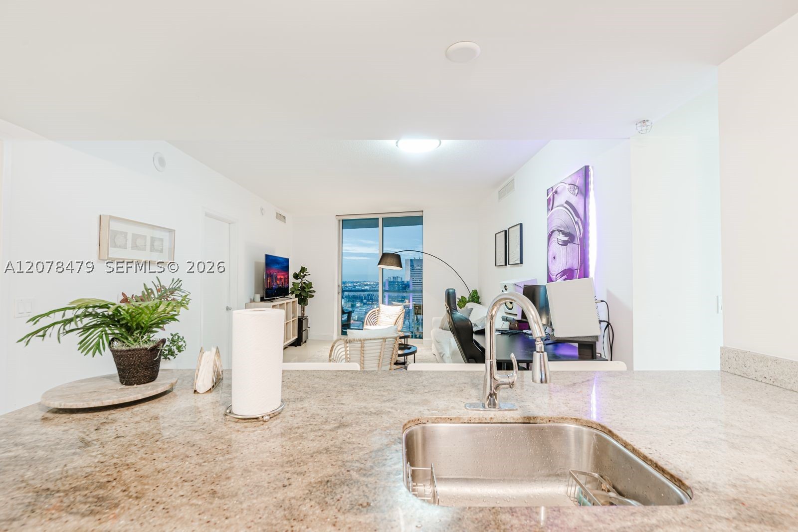 185 SW 7th St #3609 Miami, FL 33130