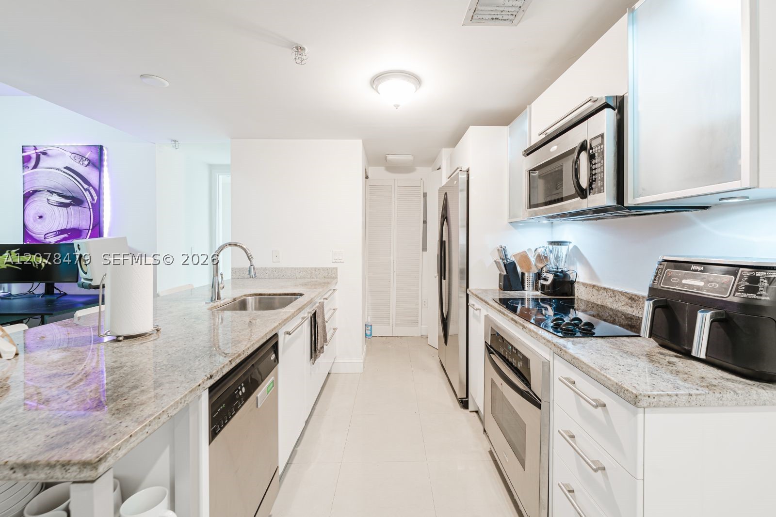 185 SW 7th St #3609 Miami, FL 33130