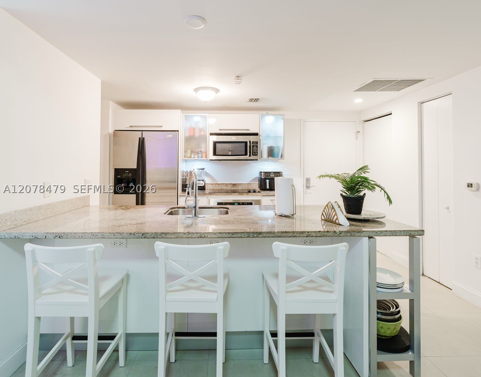 185 SW 7th St #3609 Miami, FL 33130