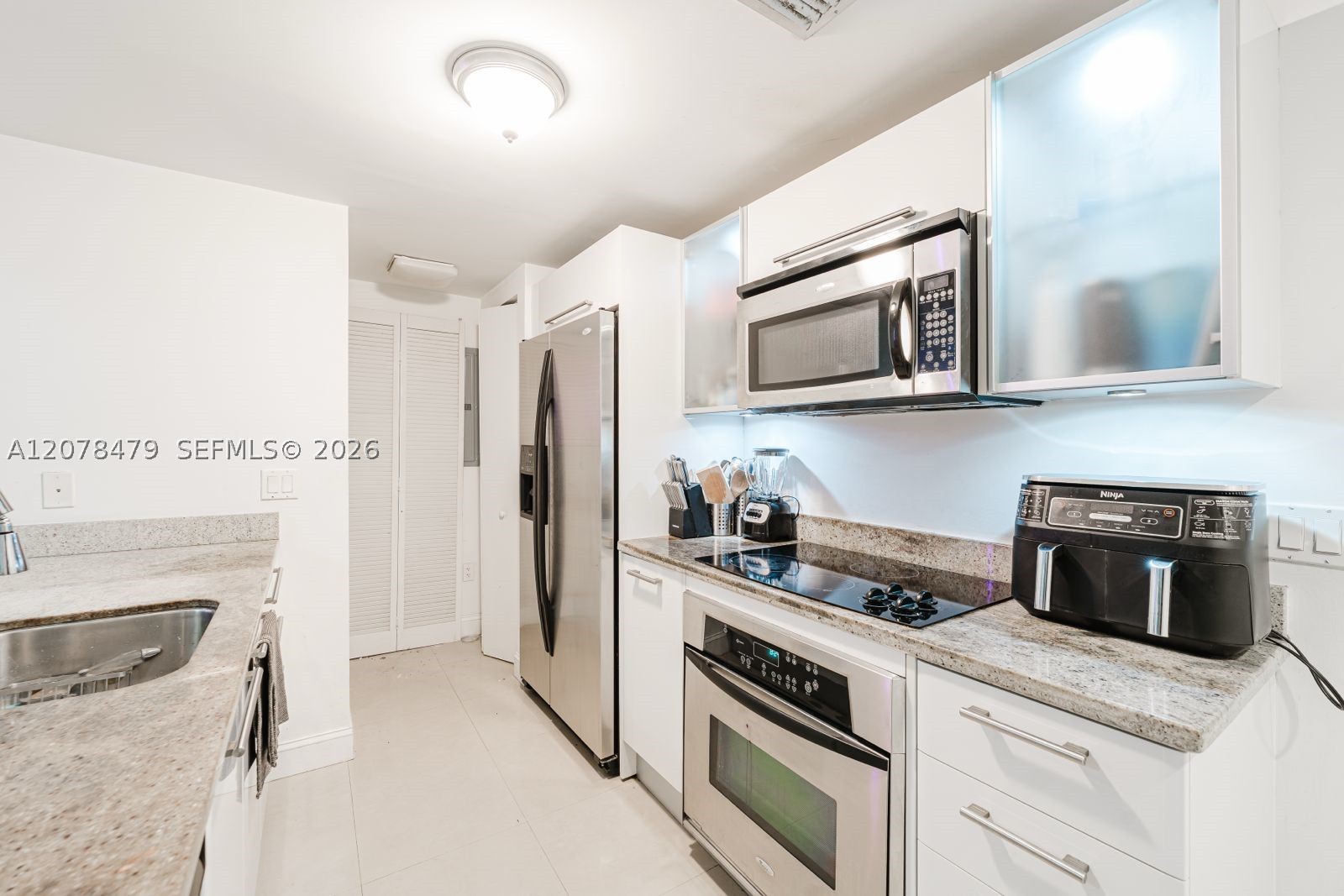 185 SW 7th St #3609 Miami, FL 33130