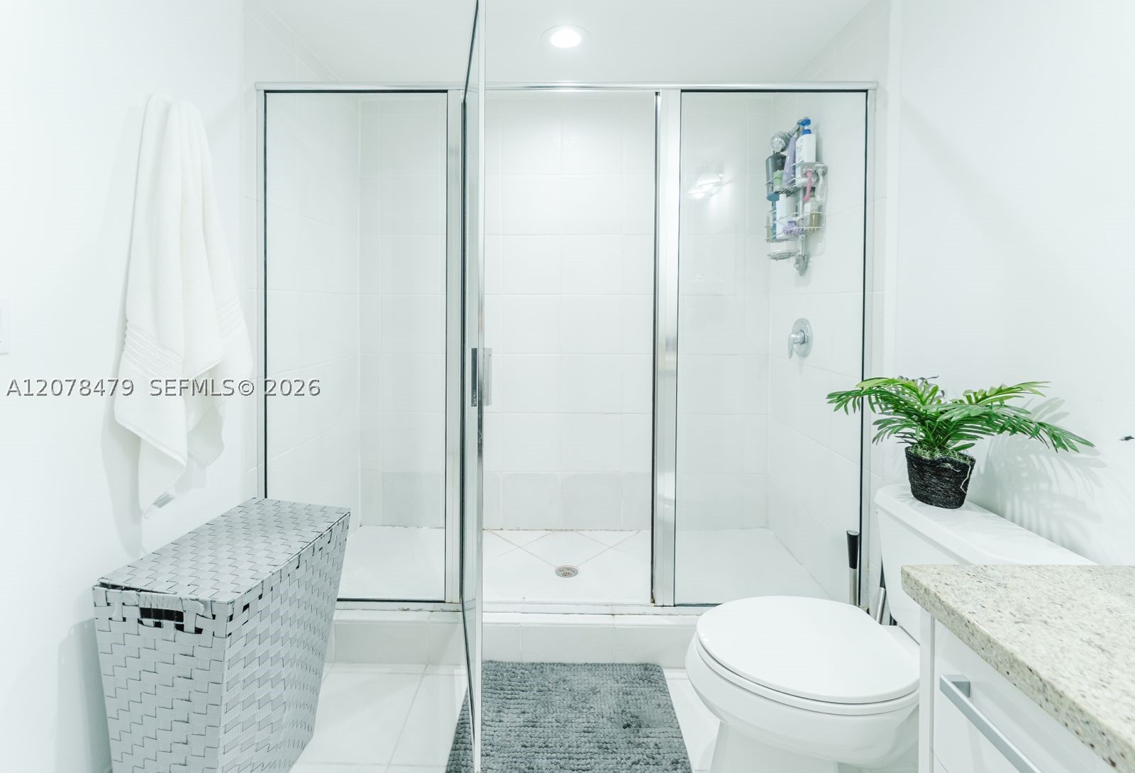 185 SW 7th St #3609 Miami, FL 33130