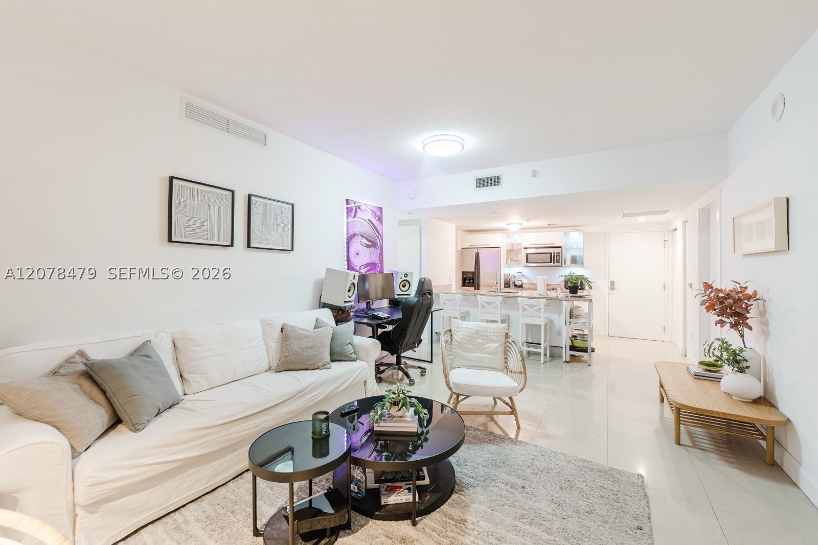 185 SW 7th St #3609 Miami, FL 33130