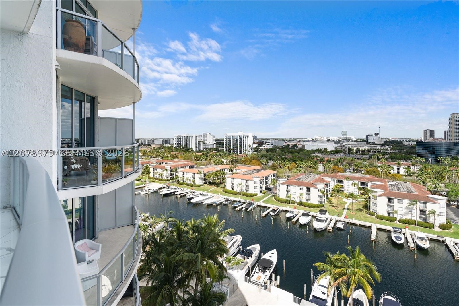 image Uptown Marina Lofts2