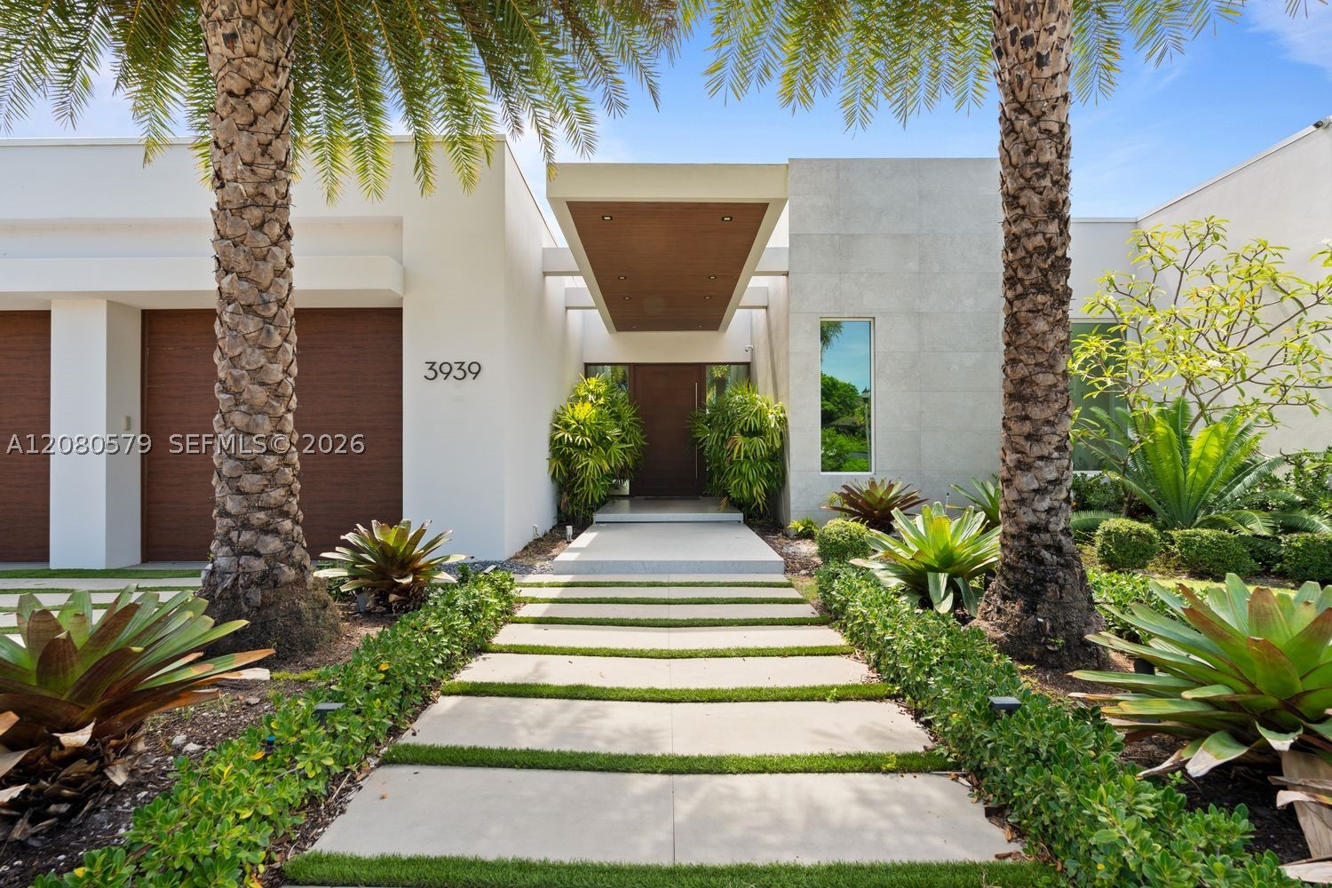 3939 Country Clb Ln Fort Lauderdale, FL 33308